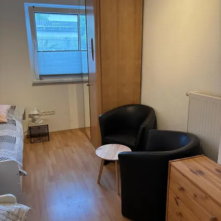 Ferienwohnung Aurach شقة *